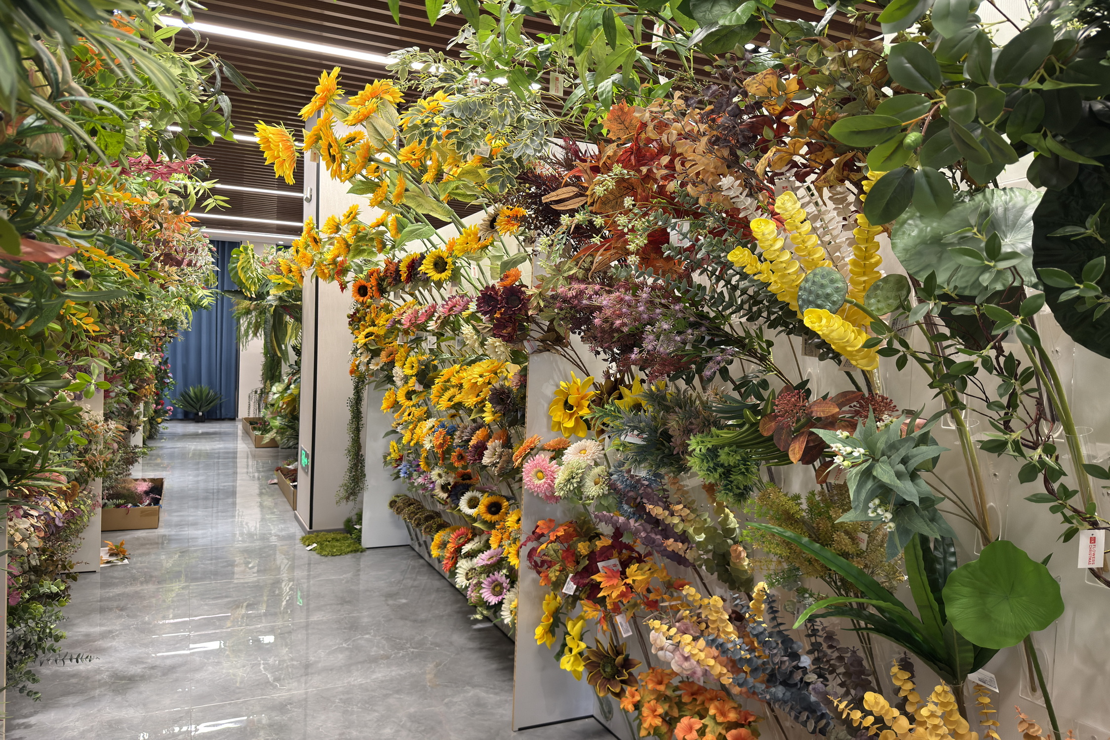 Factory Direct  Artificial Plants & Greenery – Bulk Supply of Lifelike Faux Foliage for GloArtif